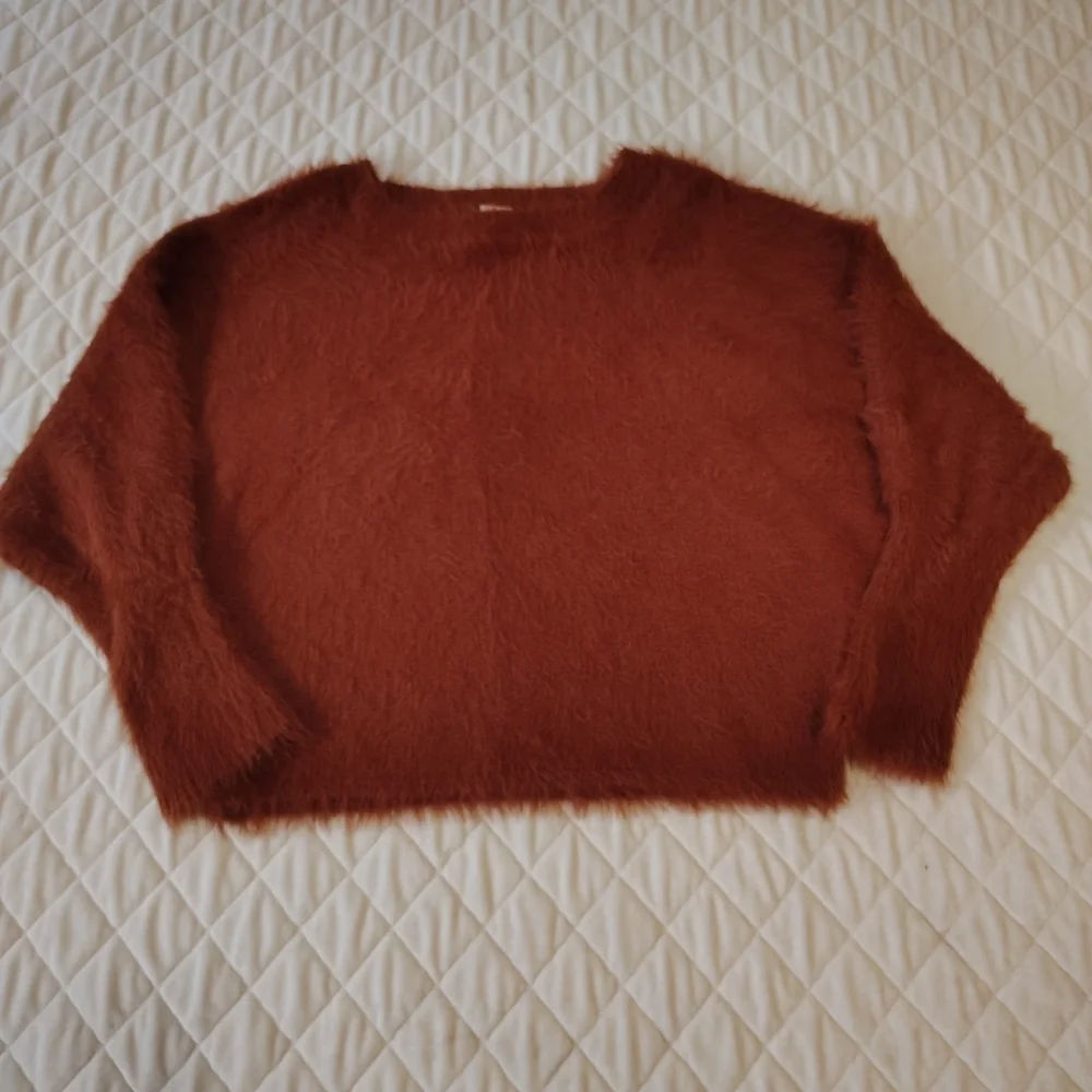 Cozy Women's Crew Neck Sweater - Rust Size S